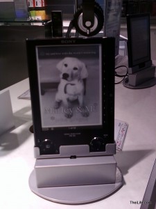37 sony ereader 225x300 37 sony ereader
